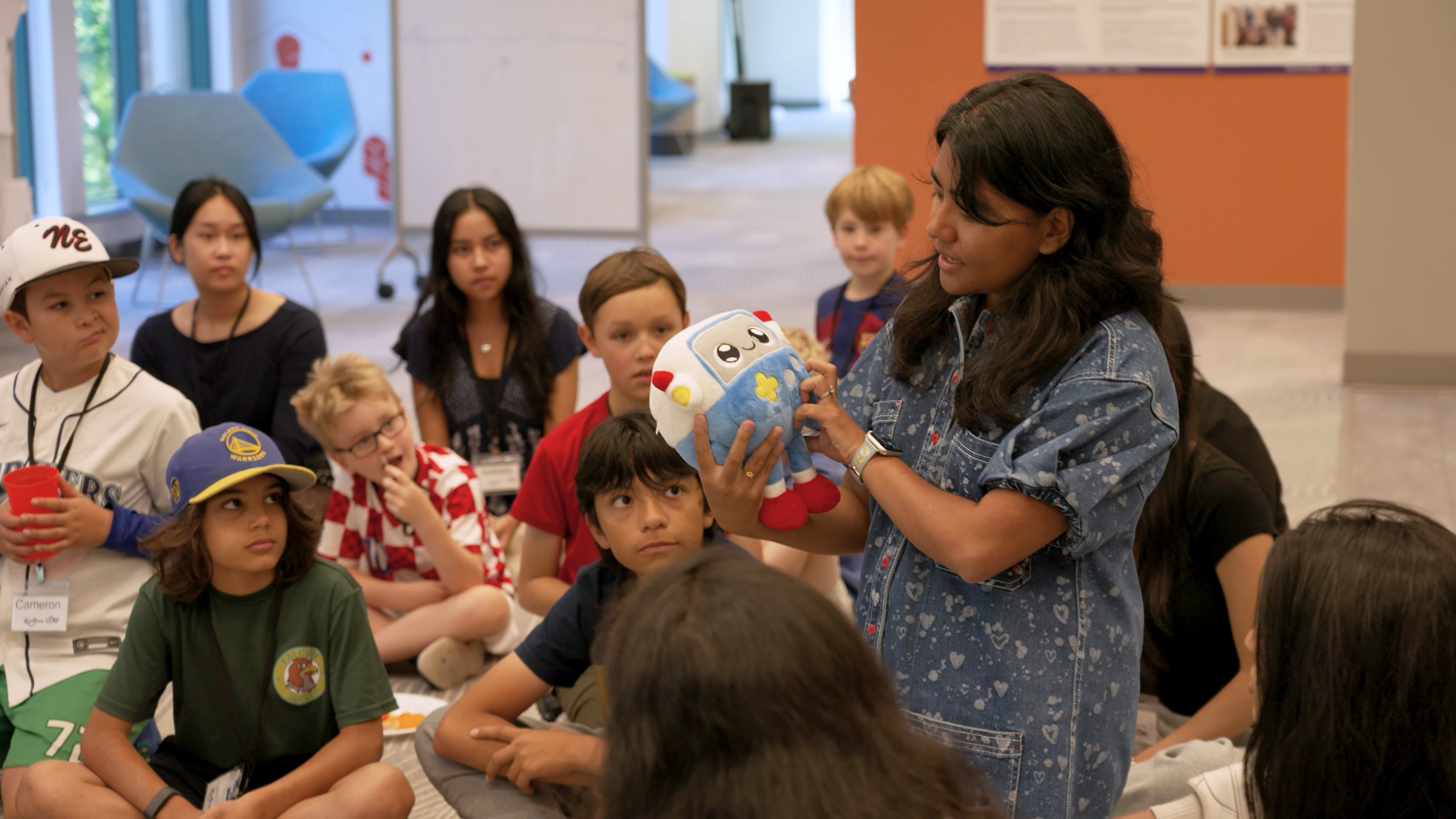 KidsTeam UW session with an AI toy